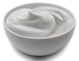 Йогурт із медом та горіхами